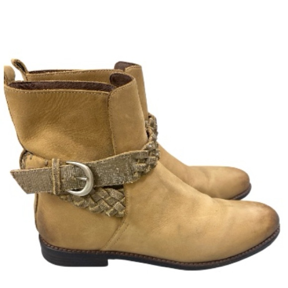 Bernardo Tan Leather Ankle Boots Braided Strap Size 6 
Distressed Western Boho